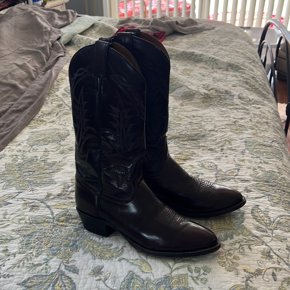 Nice Pair Of Tony Lama Boots Size 10 - image 1